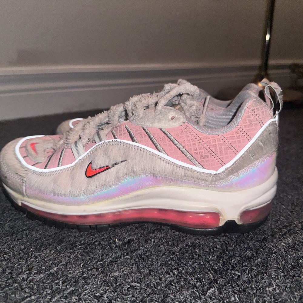 Nike vintage rare Air Max 98 pink trainers with white fur one the